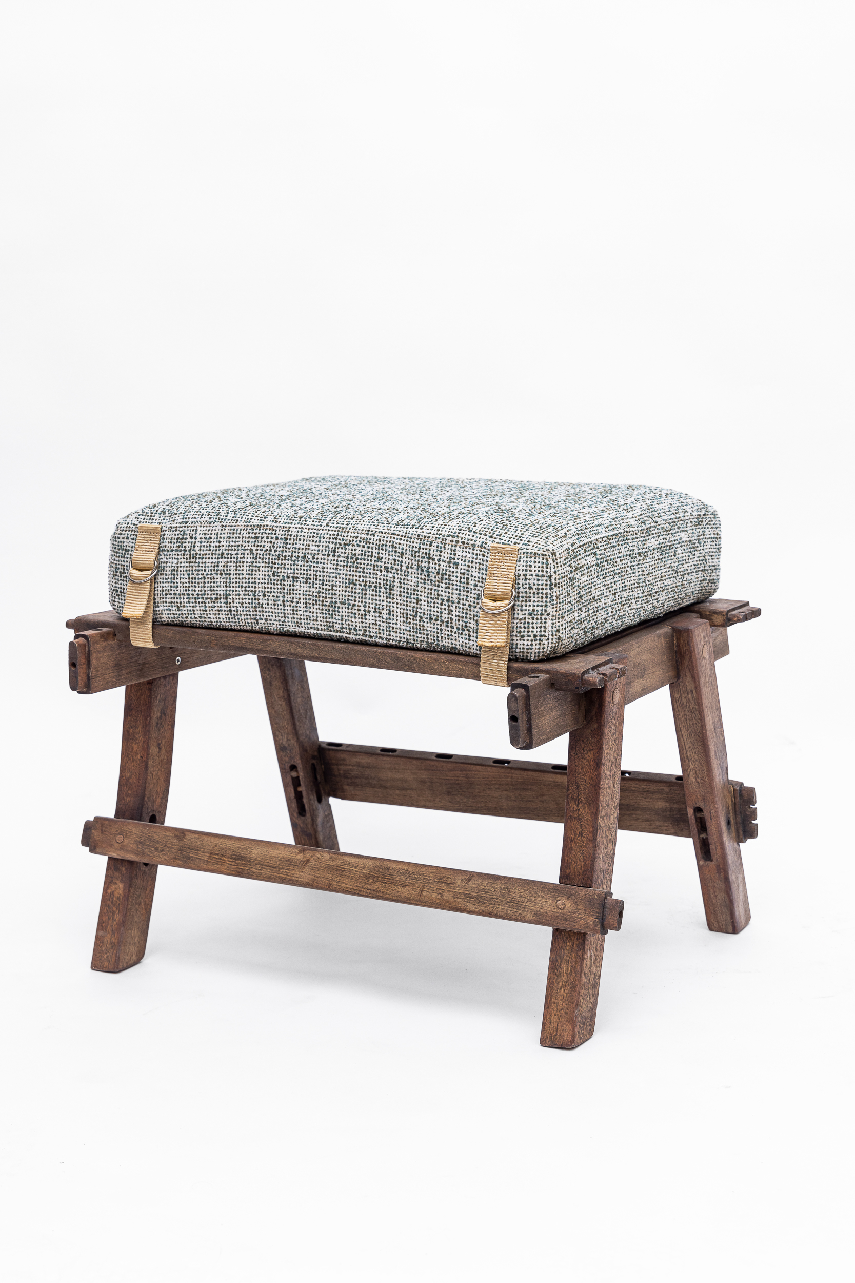 קומפיוצ'ר פרט